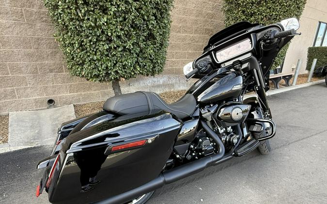 FLHX 2025 Street Glide™