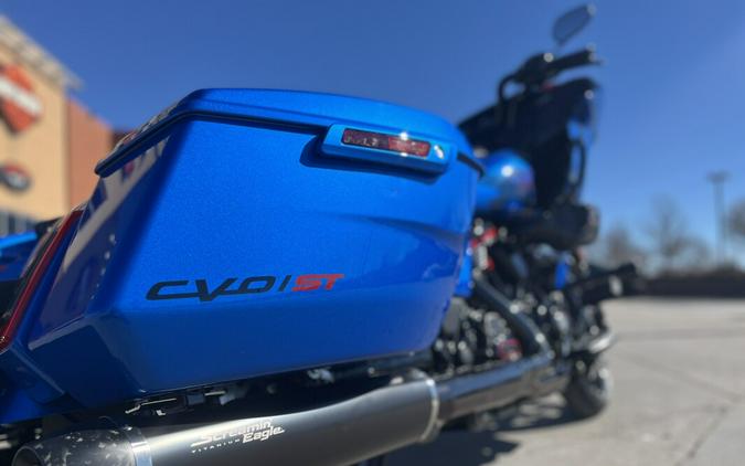 2026 Harley-Davidson® CVO Road Glide ST FLTRXSTSE Electric Coast