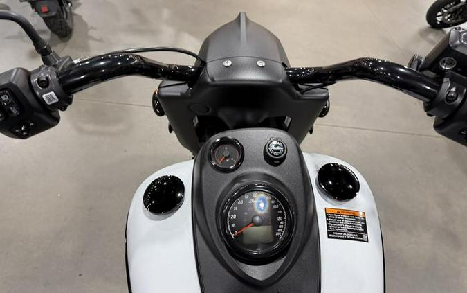 2026 Indian Motorcycle® Springfield ® Dark Horse® Ghost White Metallic Smoke