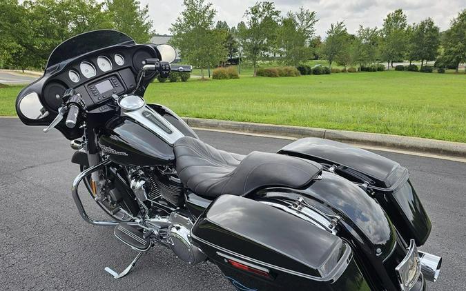 2017 Harley-Davidson® FLHX - Street Glide®