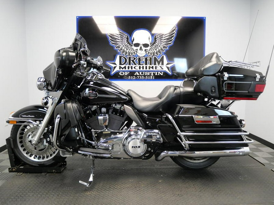 2013 Harley-Davidson® FLHTCU - Electra Glide® Ultra Classic®