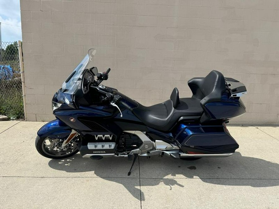 2018 Honda® Gold Wing Tour Pearl Hawkseye Blue