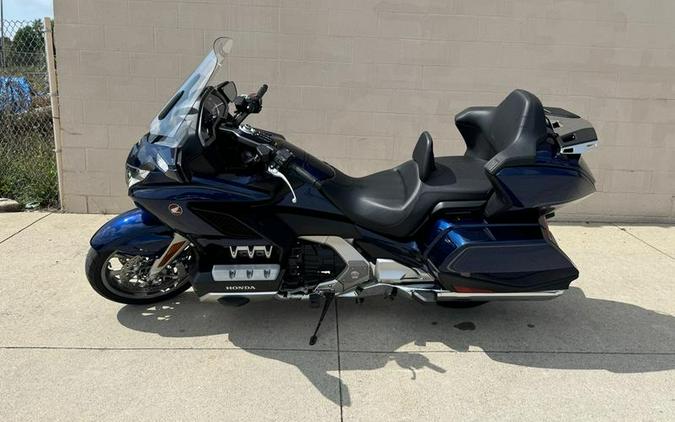 2018 Honda® Gold Wing Tour Pearl Hawkseye Blue