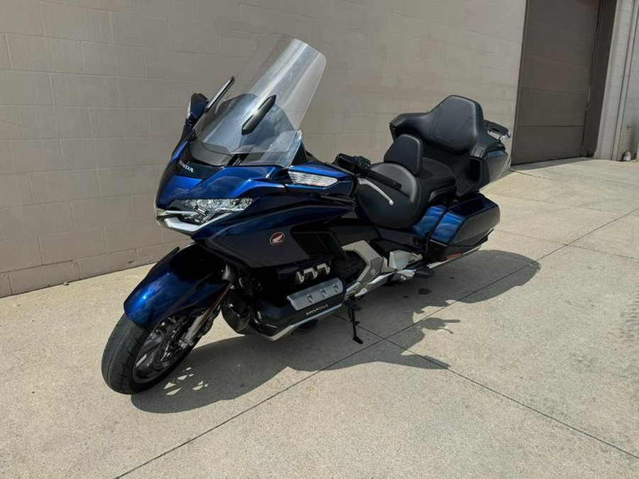 2018 Honda® Gold Wing Tour Pearl Hawkseye Blue