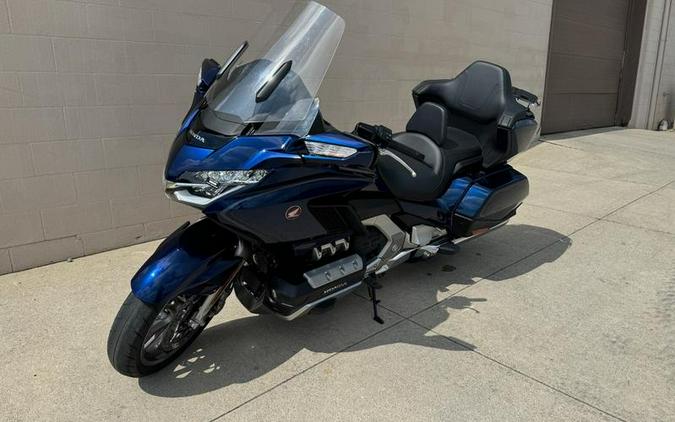 2018 Honda® Gold Wing Tour Pearl Hawkseye Blue