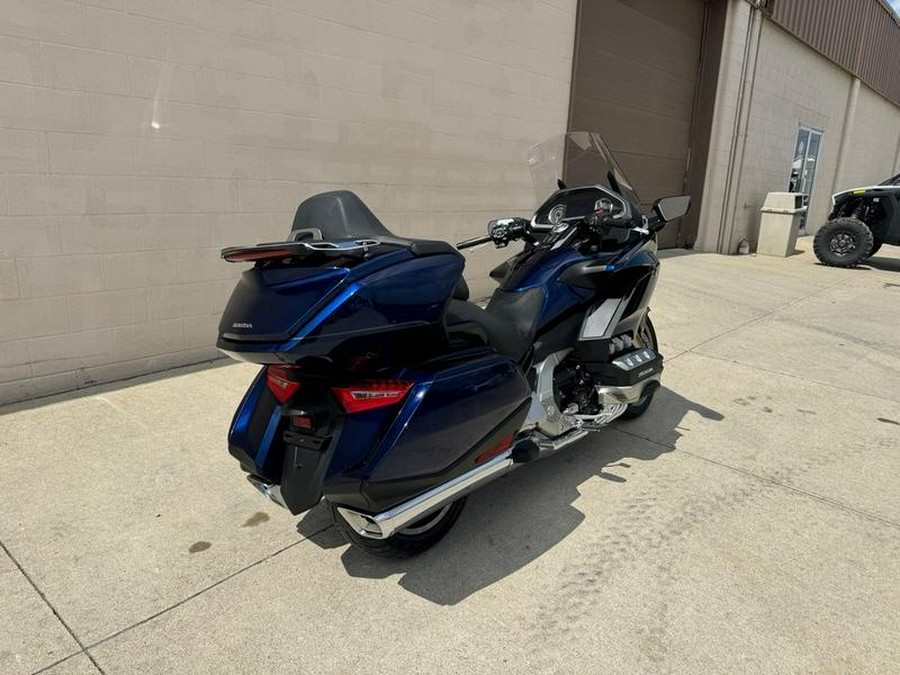 2018 Honda® Gold Wing Tour Pearl Hawkseye Blue