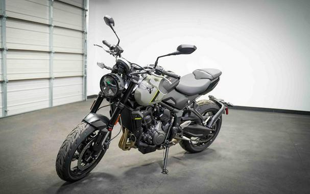 2026 Triumph Trident 660 Stone grey