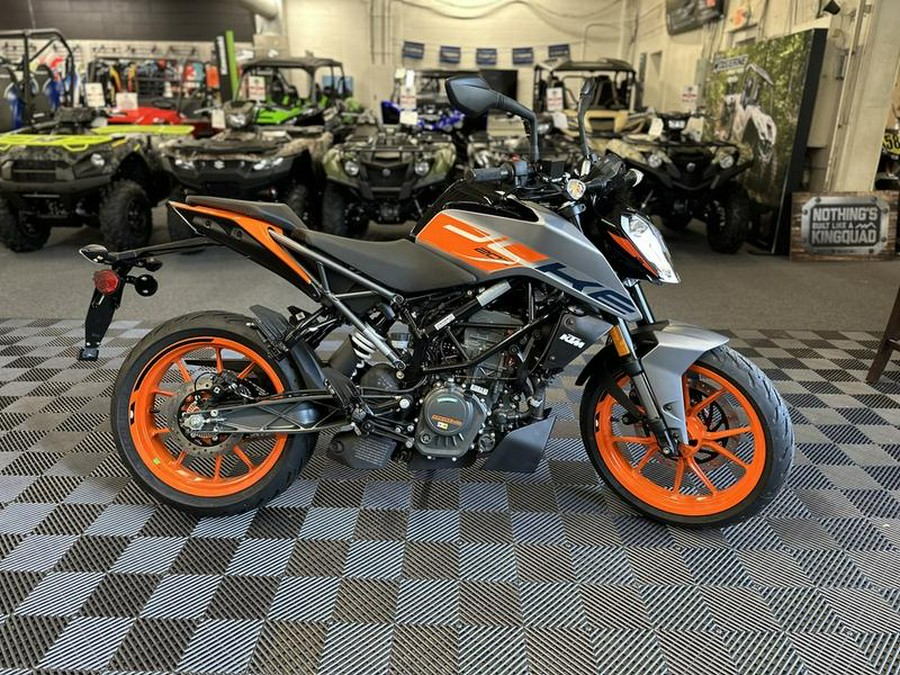 2023 KTM 200 Duke