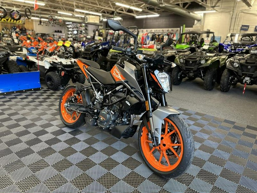 2023 KTM 200 Duke