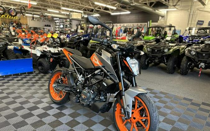 2023 KTM 200 Duke