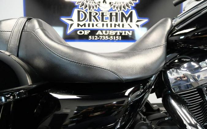 2017 Harley-Davidson® FLHXS - Street Glide® Special