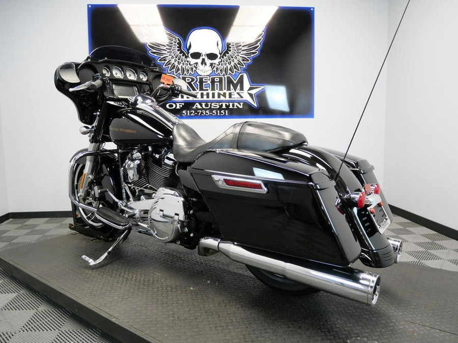 2017 Harley-Davidson® FLHXS - Street Glide® Special