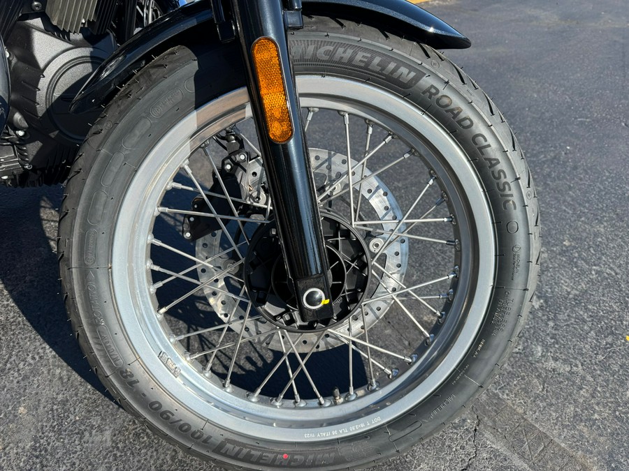 2024 Moto Guzzi V7 Special