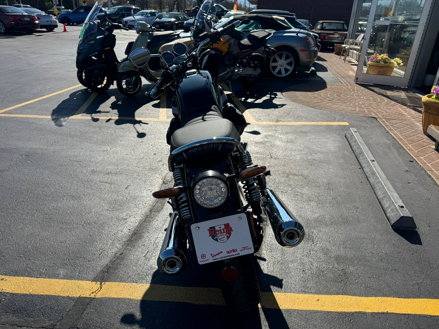 2024 Moto Guzzi V7 Special