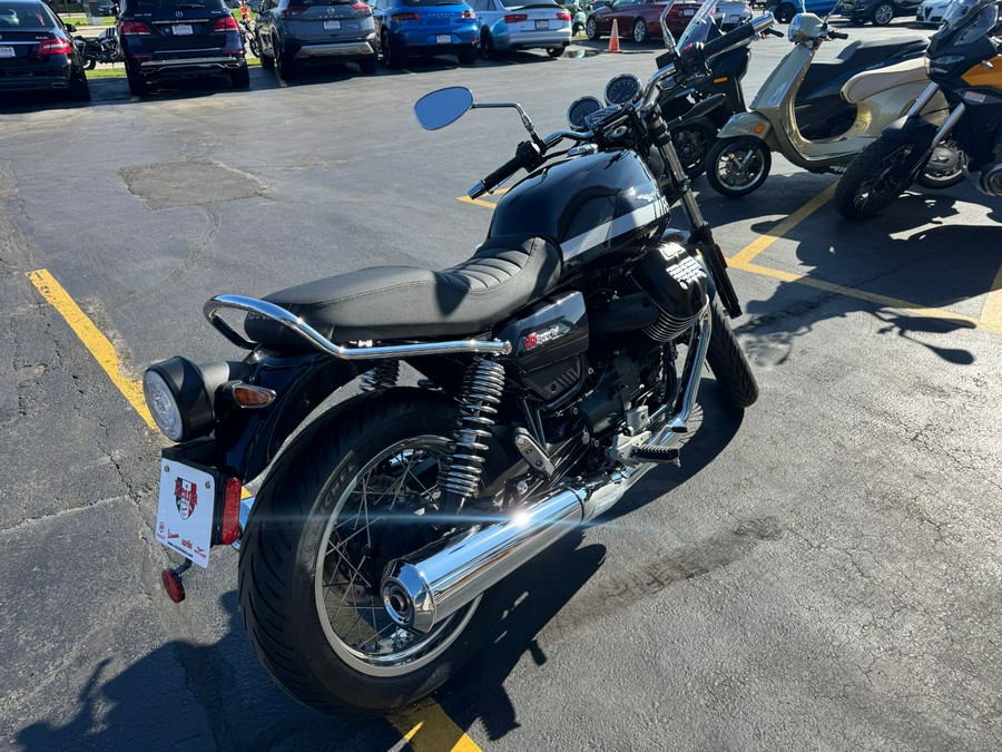 2024 Moto Guzzi V7 Special