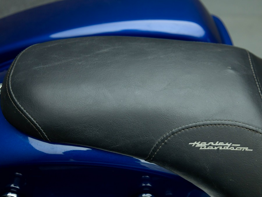 2015 HARLEY DAVIDSON FLD DYNA SWITCHBACK W/ABS