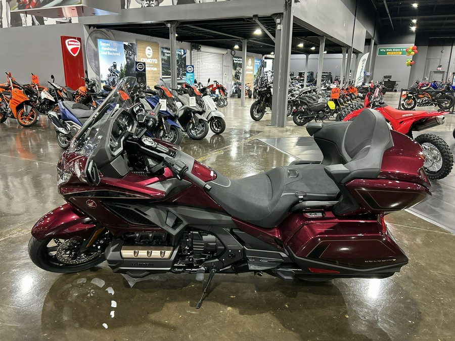 2025 Honda GOLDWING TOUR AIR BAG DCT