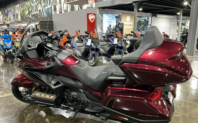 2025 Honda GOLDWING TOUR AIR BAG DCT
