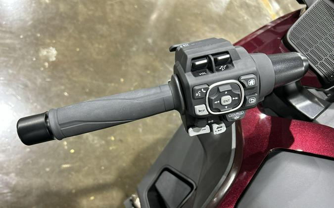 2025 Honda GOLDWING TOUR AIR BAG DCT