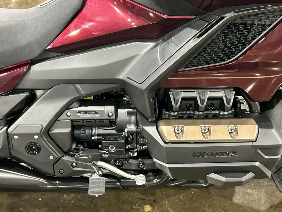 2025 Honda GOLDWING TOUR AIR BAG DCT
