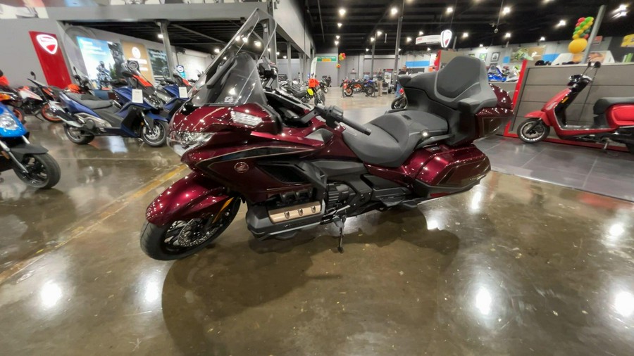 2025 Honda GOLDWING TOUR AIR BAG DCT