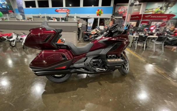 2025 Honda GOLDWING TOUR AIR BAG DCT