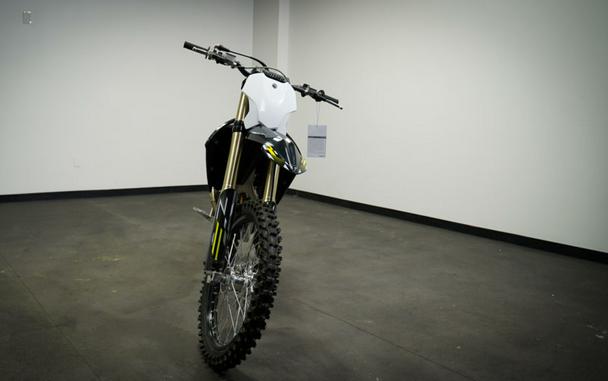 2026 Triumph TF 450-X Jet Black/Pure White