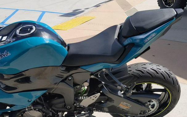 2021 Kawasaki NINJA ZX-6R ABS