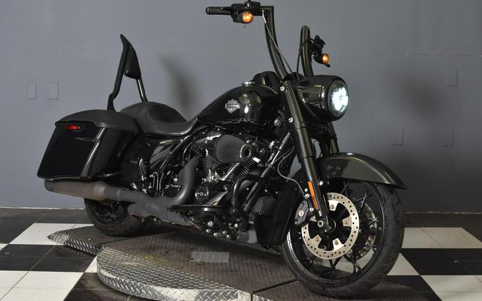 2023 Harley-Davidson Road King Special Vivid Black FLHRXS