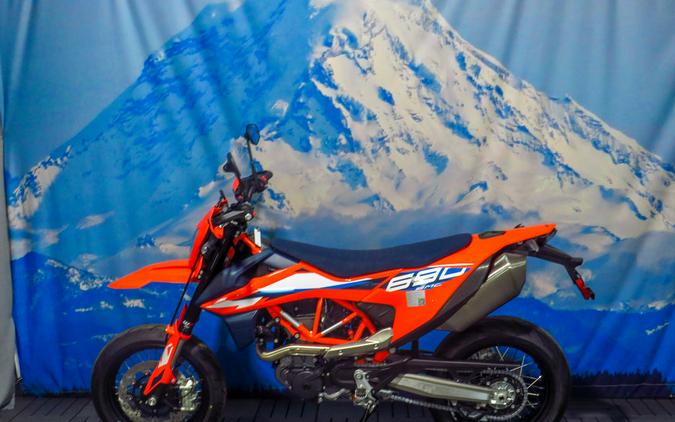 2023 KTM 690 SMC R