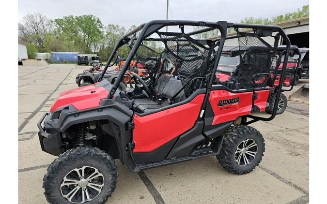 2019 Honda Pioneer 1000-5 Deluxe