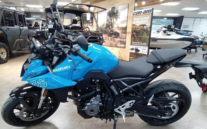 2025 Suzuki GSX800RQM5