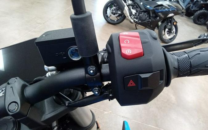 2025 Suzuki GSX800RQM5