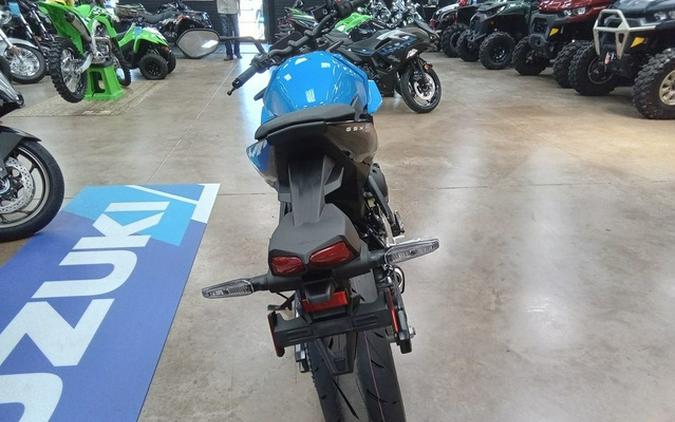 2025 Suzuki GSX800RQM5