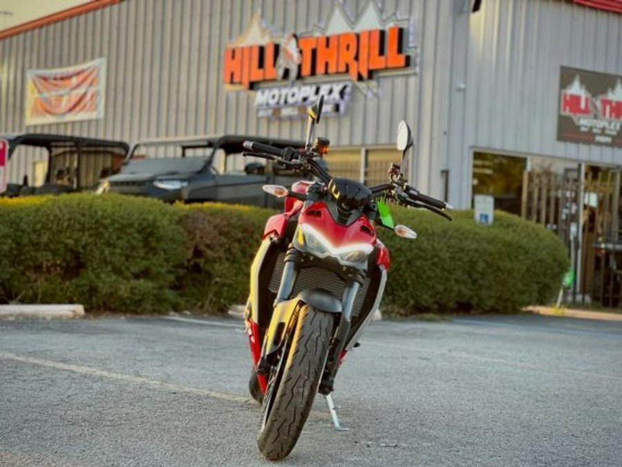 2023 Ducati Streetfighter V2