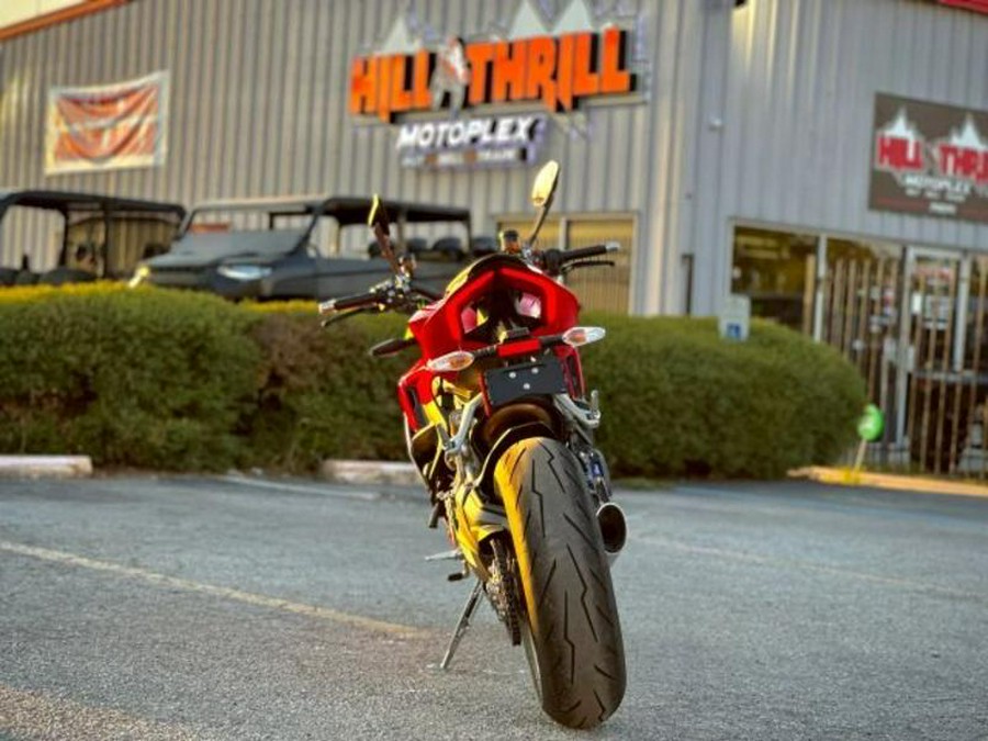 2023 Ducati Streetfighter V2