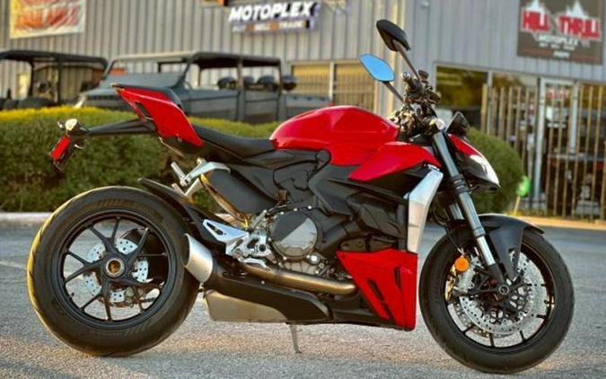2023 Ducati Streetfighter V2