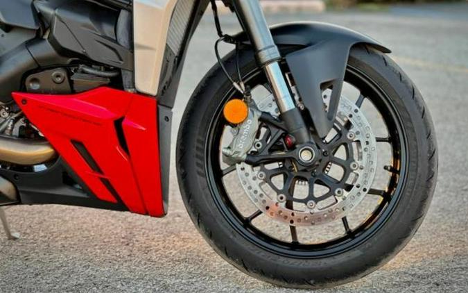 2023 Ducati Streetfighter V2