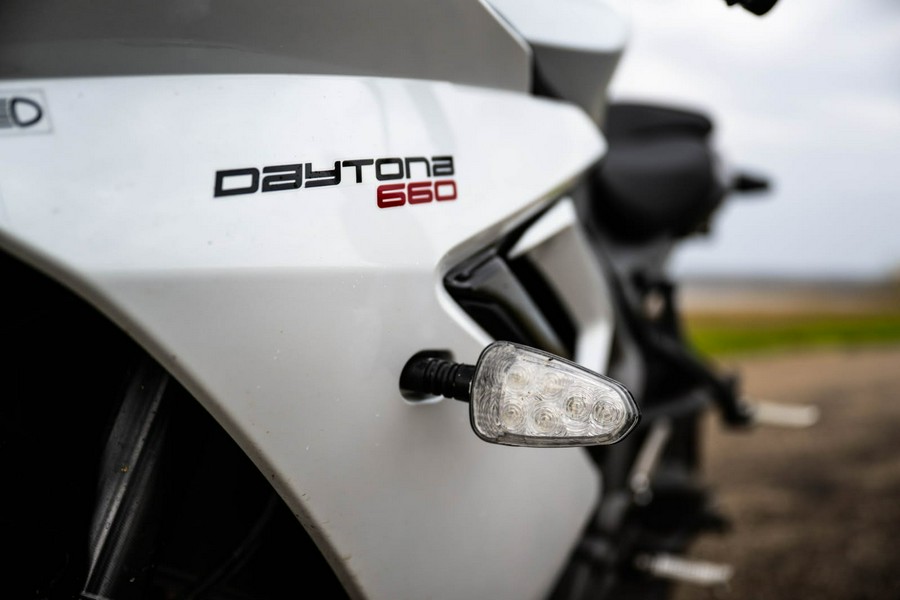 2025 Triumph Daytona 660