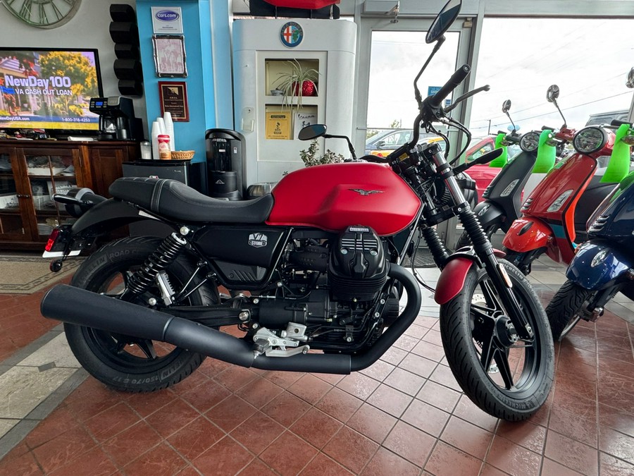 2024 Moto Guzzi V7 Stone