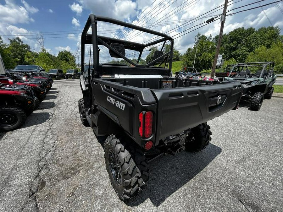 2025 Can-Am® Defender DPS HD10 Compass Green