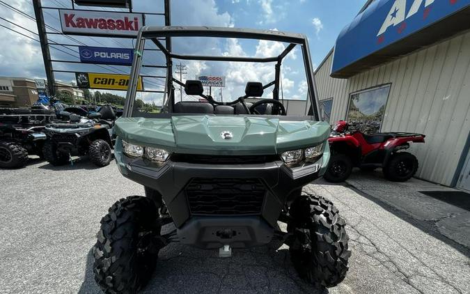 2025 Can-Am® Defender DPS HD10 Compass Green