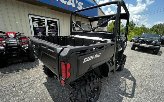 2025 Can-Am® Defender DPS HD10 Compass Green