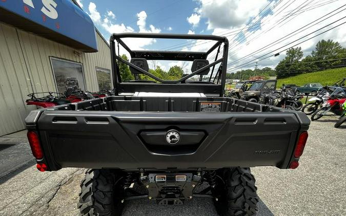 2025 Can-Am® Defender DPS HD10 Compass Green