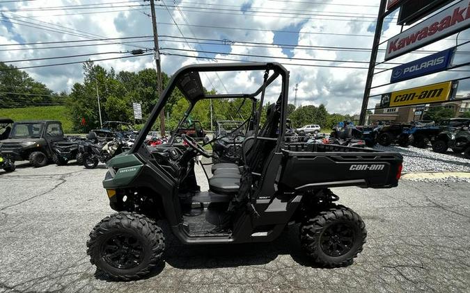 2025 Can-Am® Defender DPS HD10 Compass Green