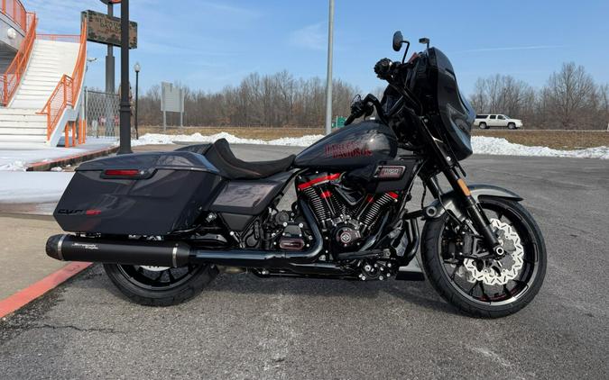 2026 Harley-Davidson® CVO Street Glide ST Inferno Gray