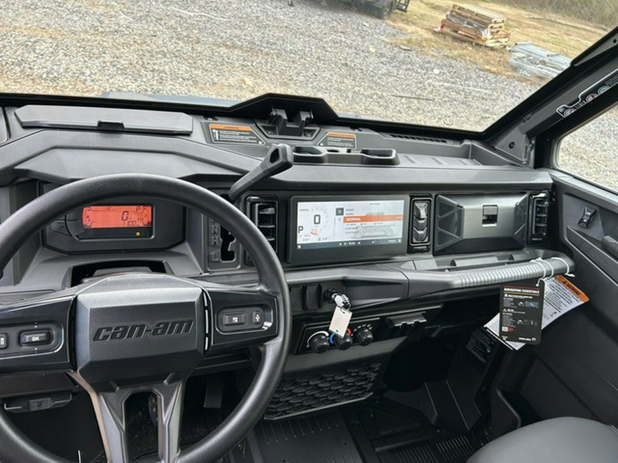 2026 Can-Am Defender MAX XT CAB HD11 With 10.25 In.Display