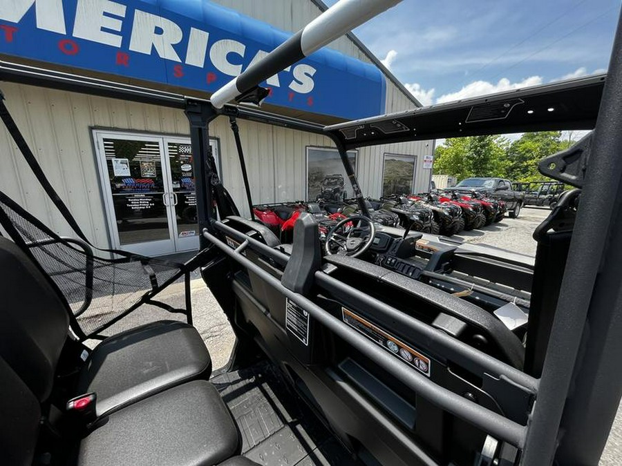 2025 Can-Am® Defender MAX DPS HD10