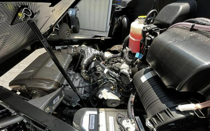 2025 Can-Am® Defender MAX DPS HD10