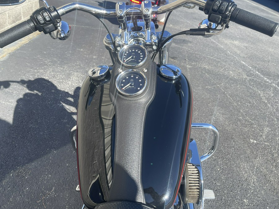 2017 Harley-Davidson Low Rider®